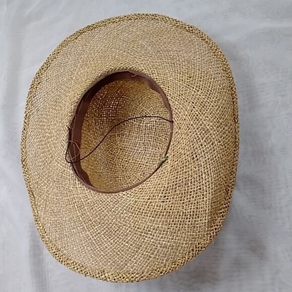 Vintage Handmade Straw Hat - Picture 4 of 6